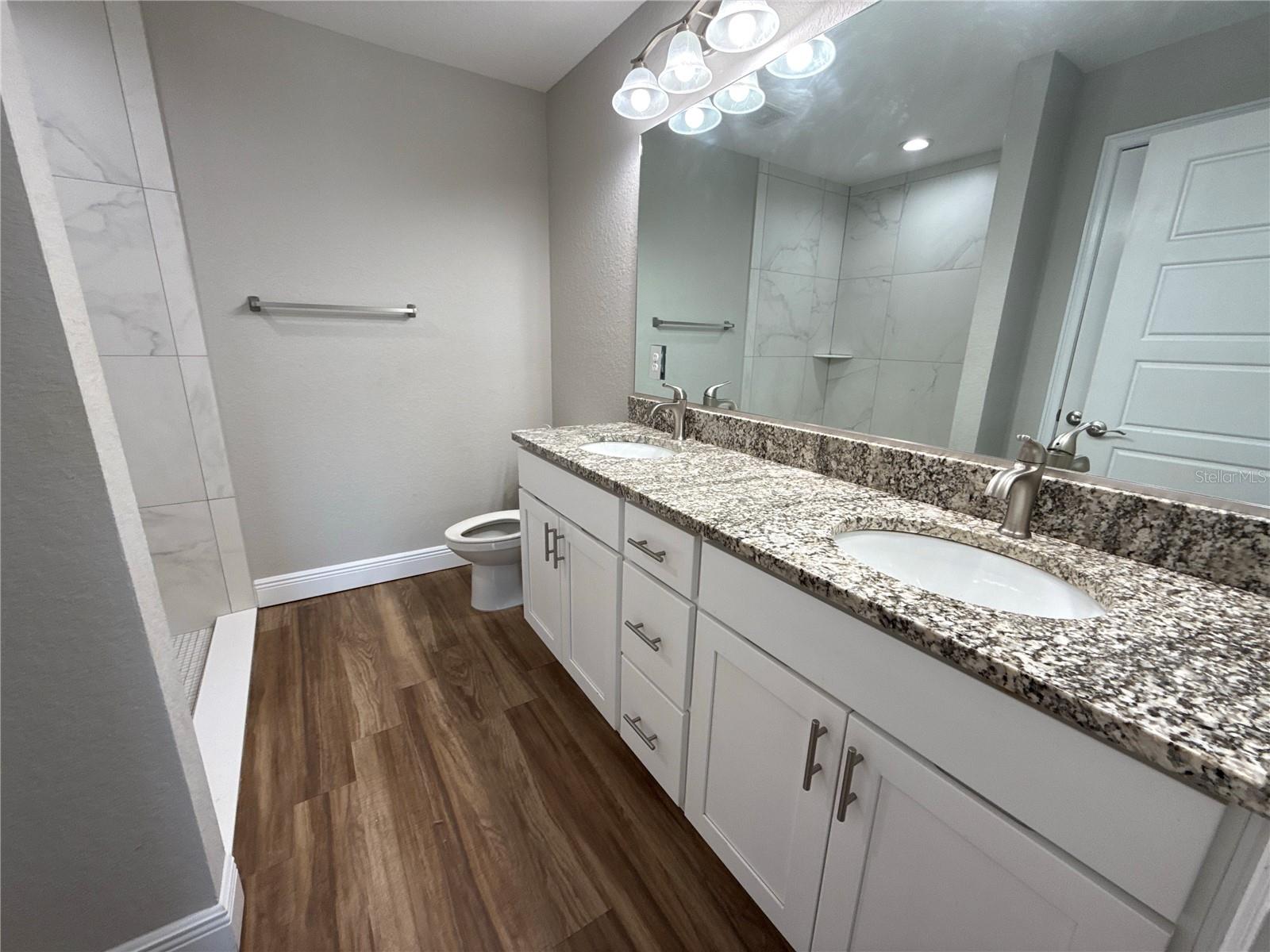 SILVER SPGS SHORES - Residential Lease