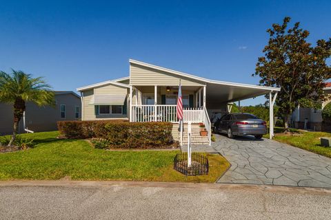 Photo of 2352 Peavine Circle #1016, Lakeland, FL 33810 (MLS # TB8445301)