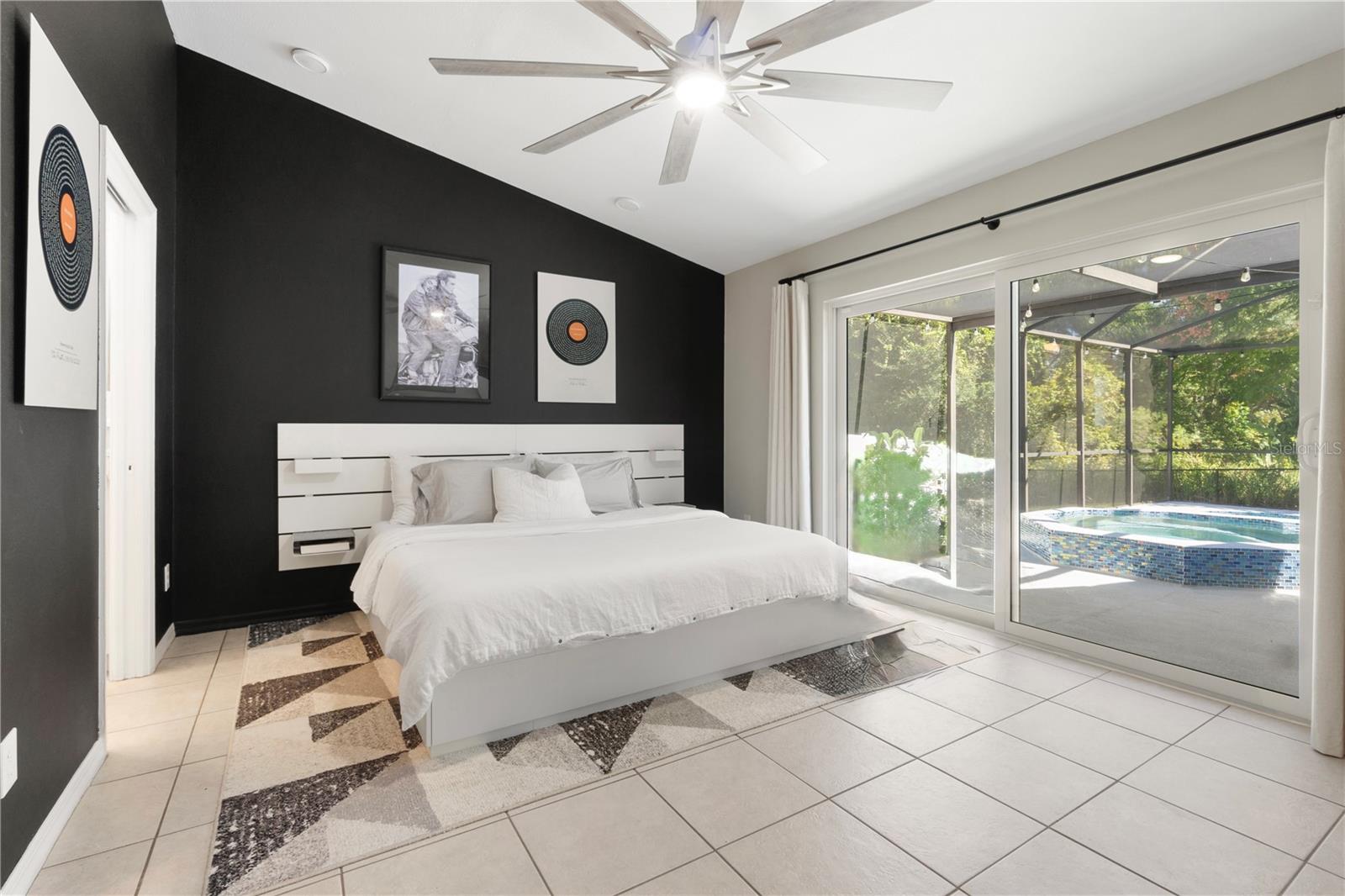 FAIRWAY OAKS - Residential