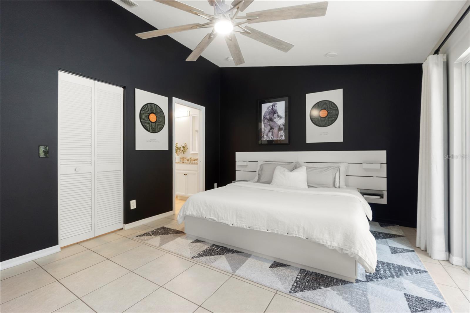 FAIRWAY OAKS - Residential