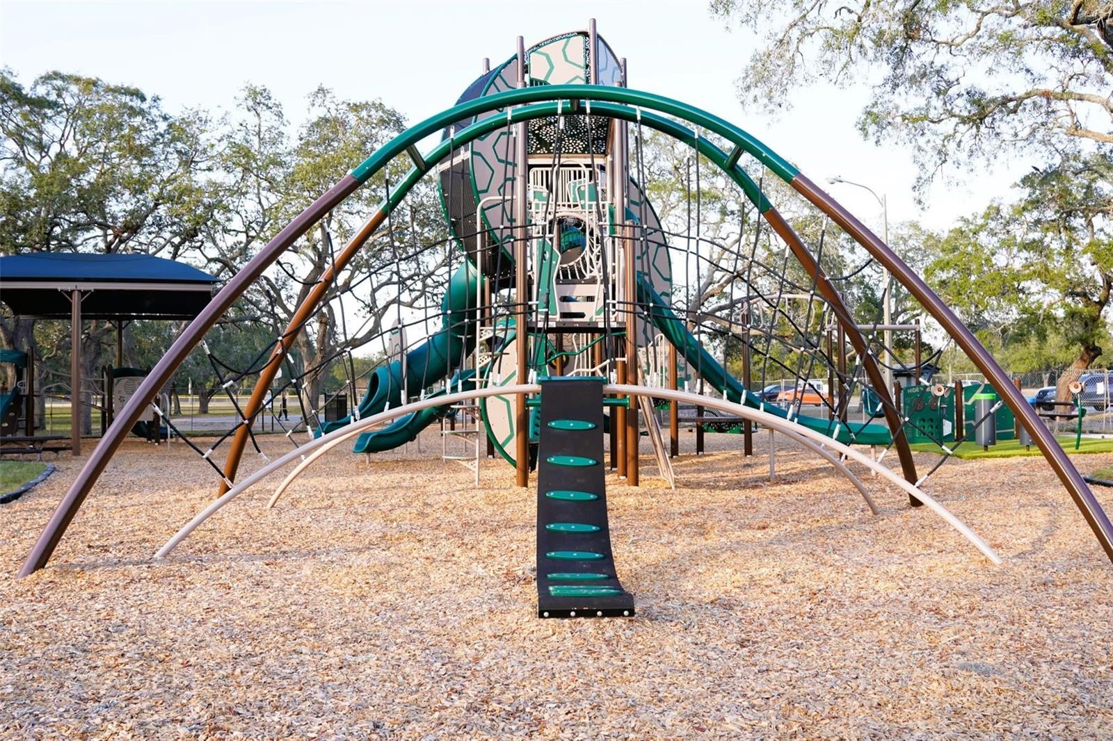 FAIRWAY OAKS - Residential