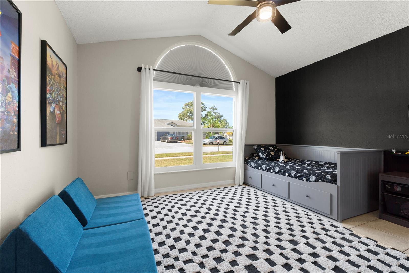 FAIRWAY OAKS - Residential