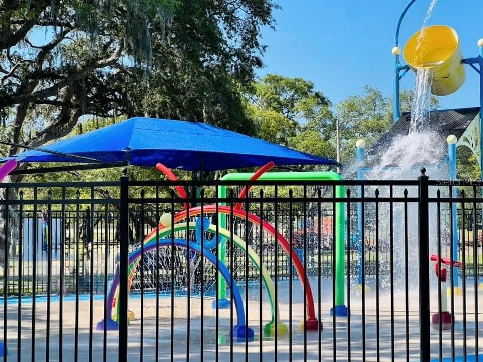 FAIRWAY OAKS - Residential