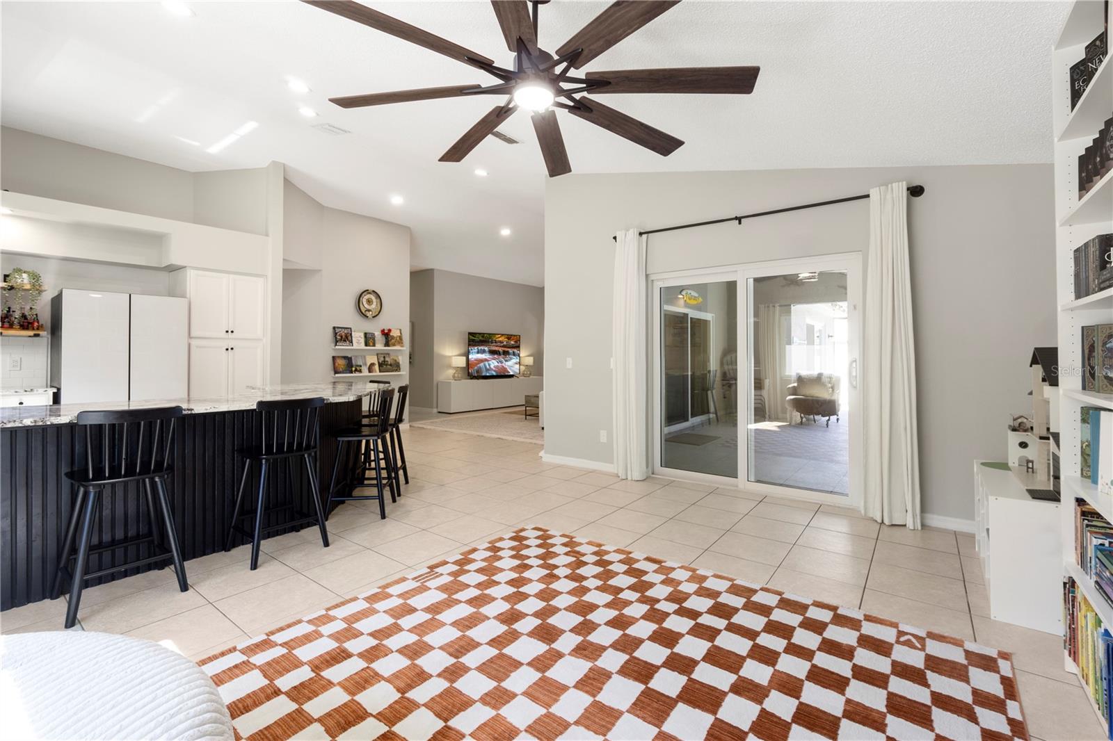 FAIRWAY OAKS - Residential