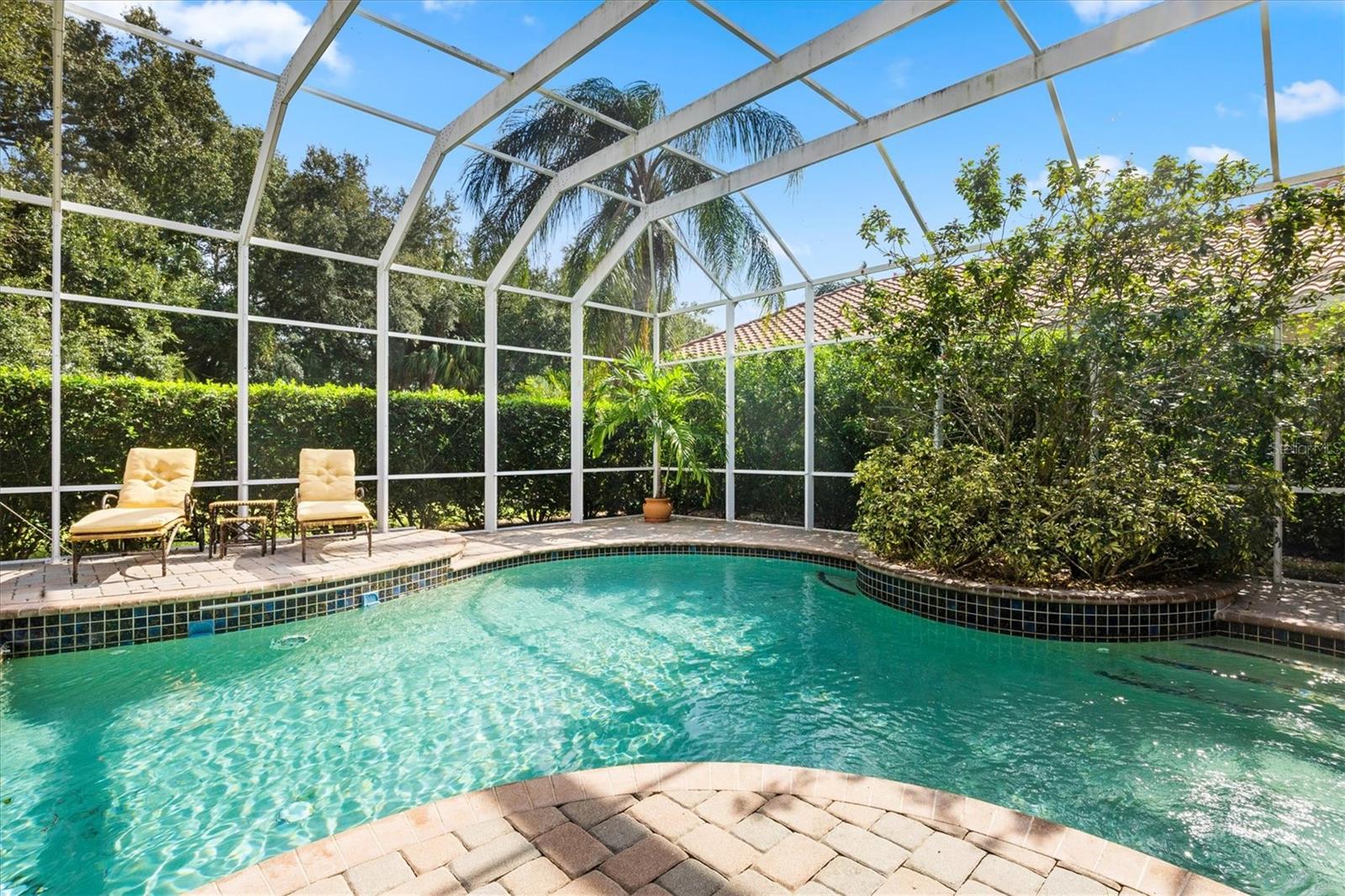 UNIVERSITY PARK COUNTRY CLUB - Residential