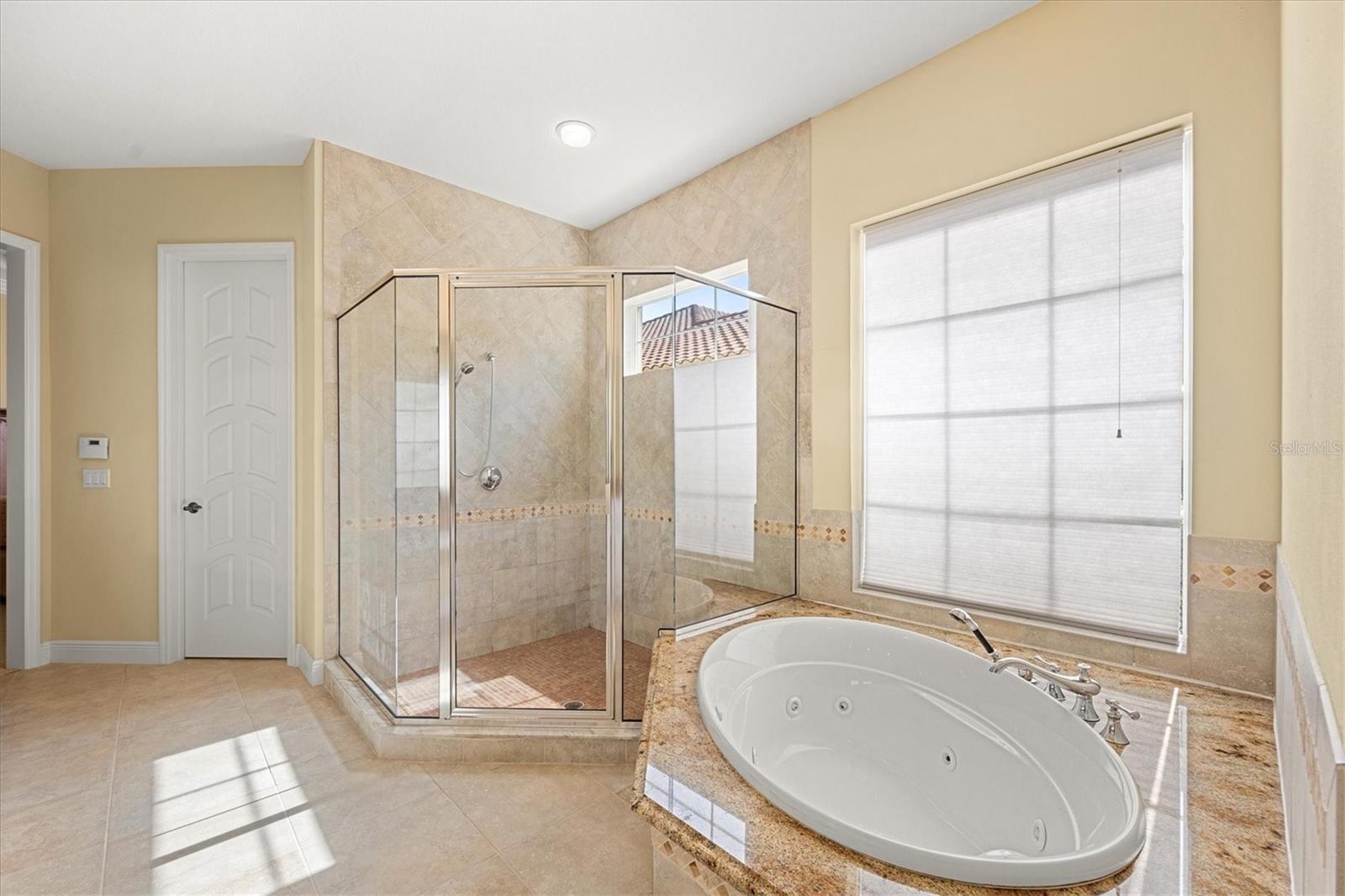 UNIVERSITY PARK COUNTRY CLUB - Residential