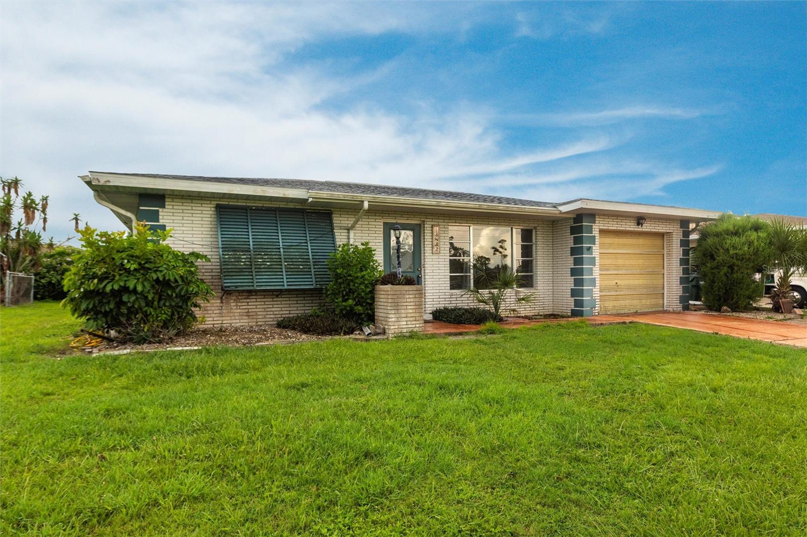 13832 TAMIAMI TRAIL