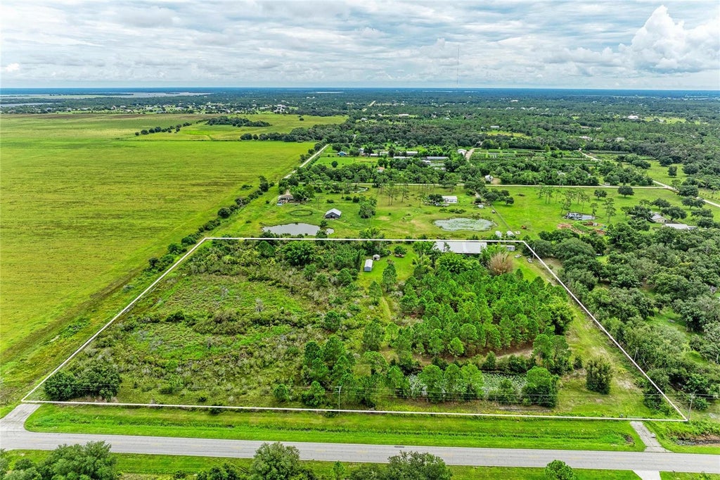 Photo of 6905 County Road 675, Myakka City, FL 34251 (MLS # A4705554)