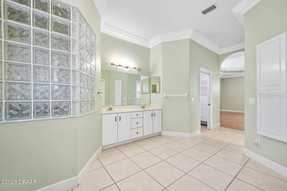 BARRIER ISLE - Residential