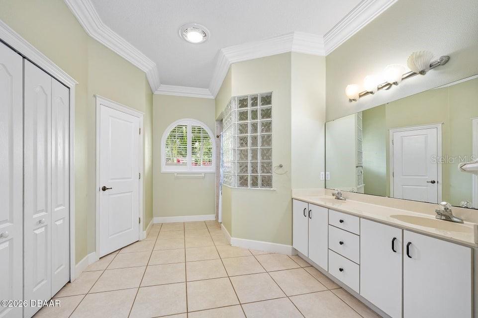 BARRIER ISLE - Residential