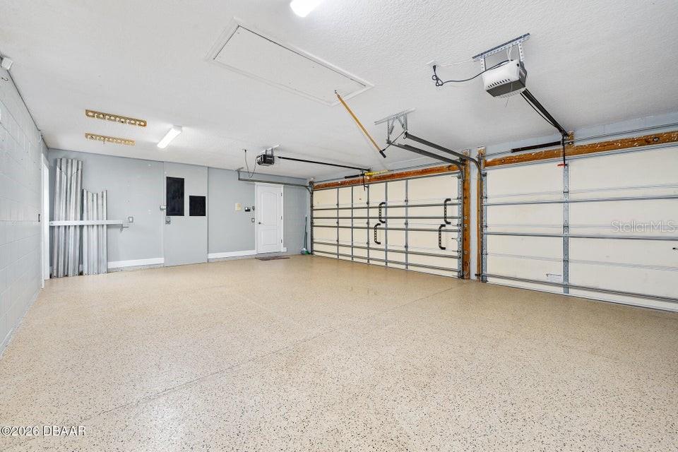 BARRIER ISLE - Residential