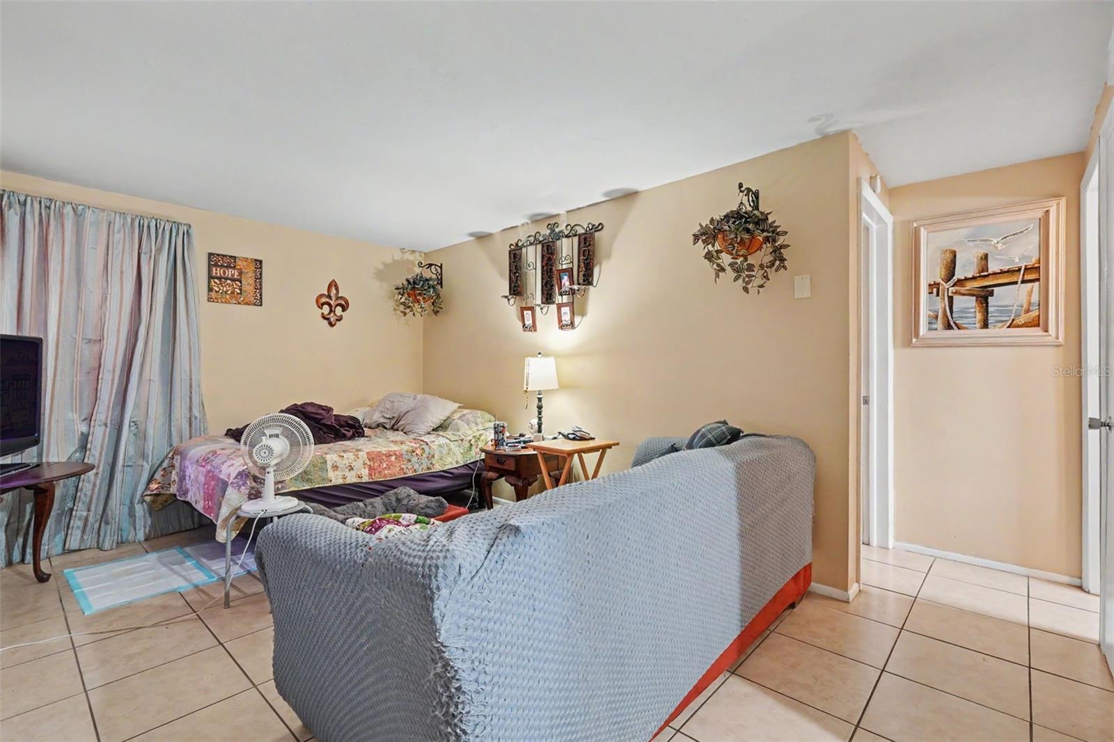 5513 OCEANIC ROAD