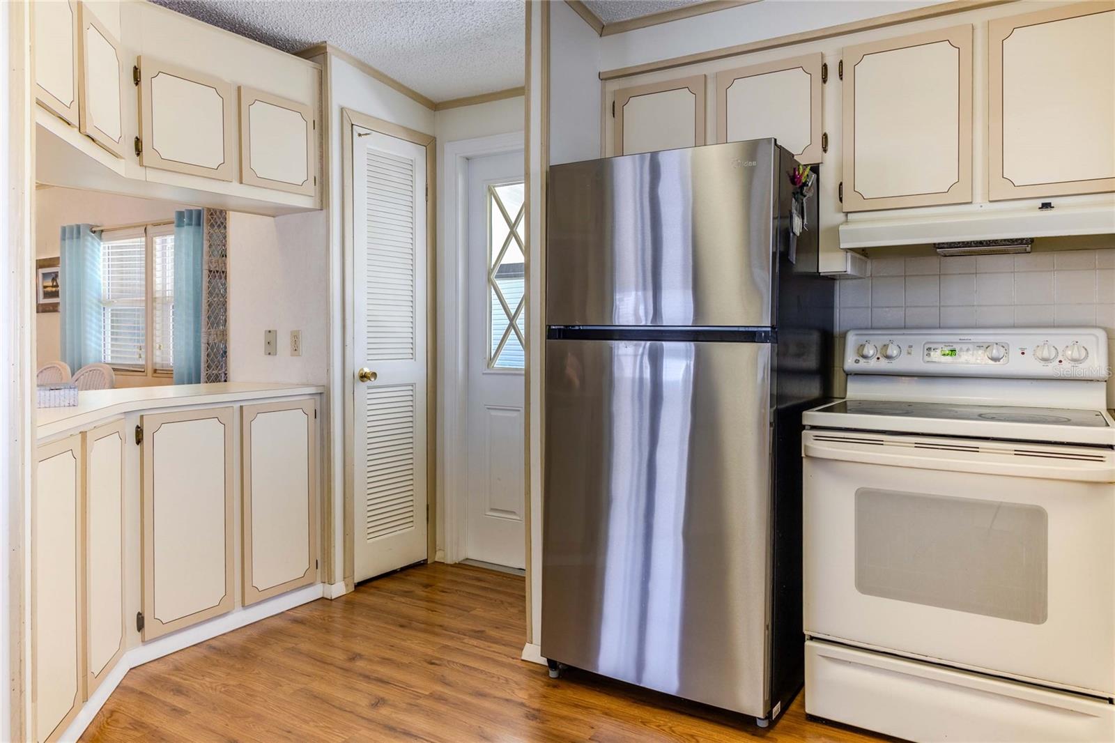 MAPLE LEAF ESTATES - Residential