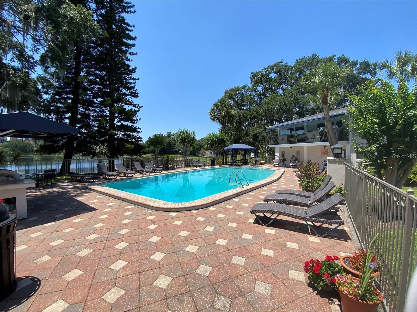 1100 DELANEY AVENUE F306
