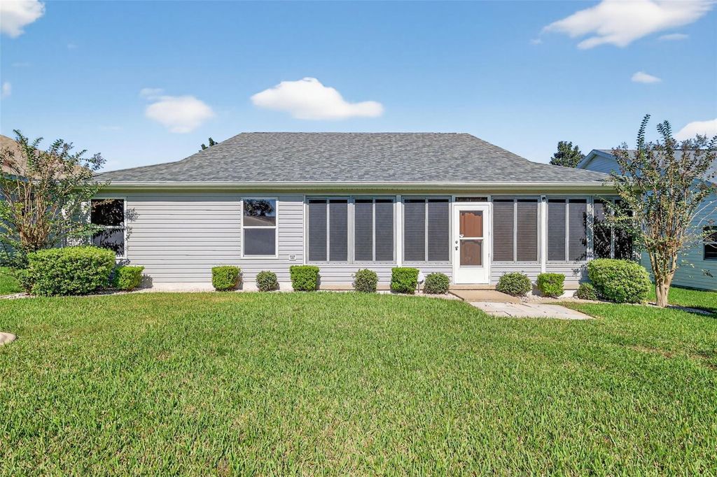 Photo of 8294 SE 177th Winterthur Loop, The Villages, FL 32162 (MLS # G5103965)