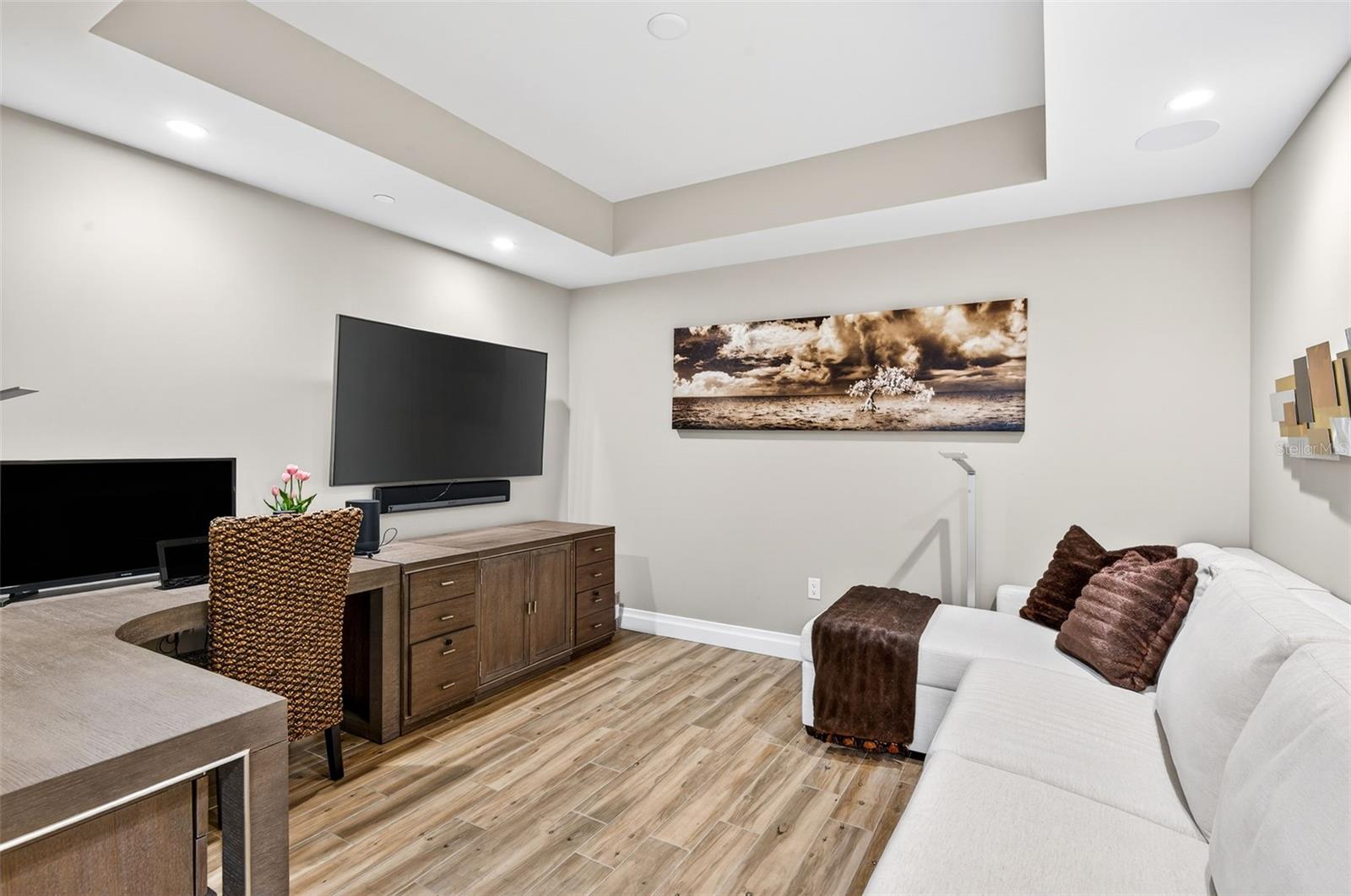 SUNSET POINTE AT COLLANY KEY II CONDO - Residential