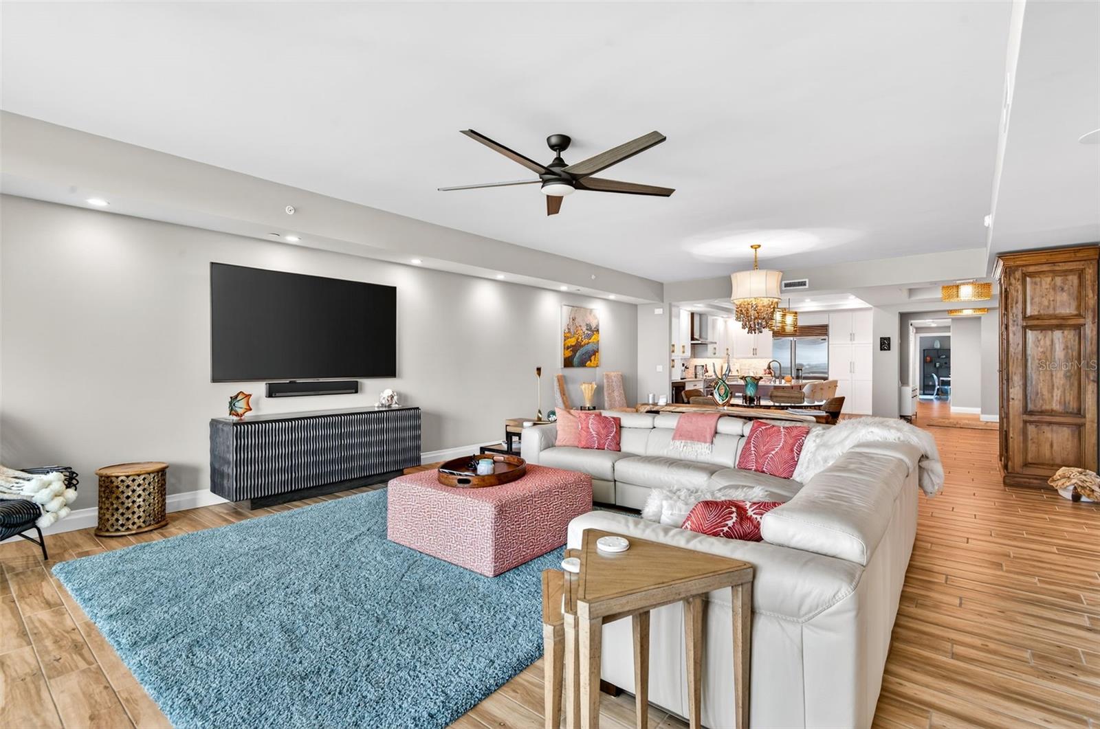 SUNSET POINTE AT COLLANY KEY II CONDO - Residential