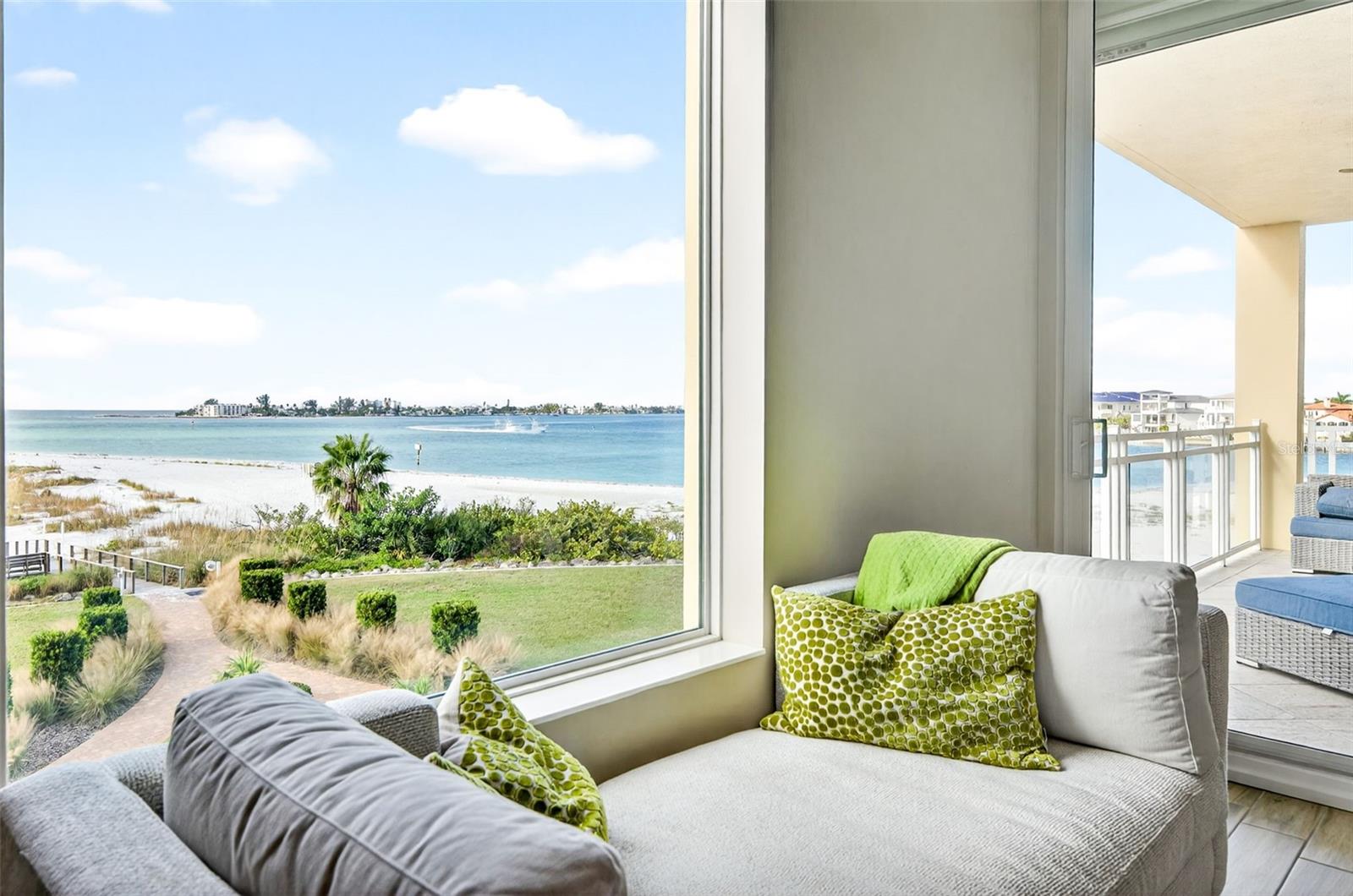 SUNSET POINTE AT COLLANY KEY II CONDO - Residential