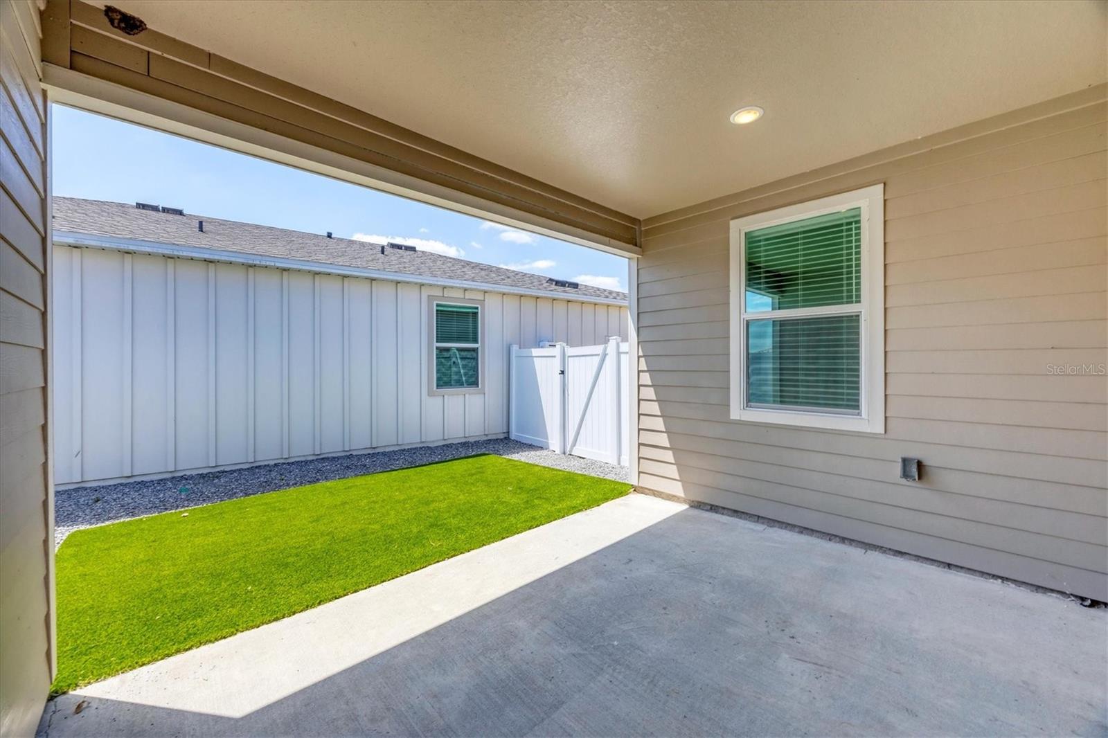 BB LIVING IN WELLEN PARK - Residential Lease