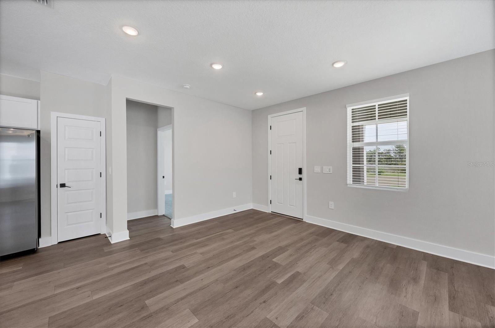BB LIVING IN WELLEN PARK - Residential Lease