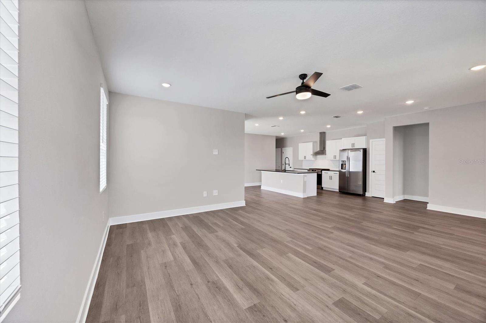 BB LIVING IN WELLEN PARK - Residential Lease