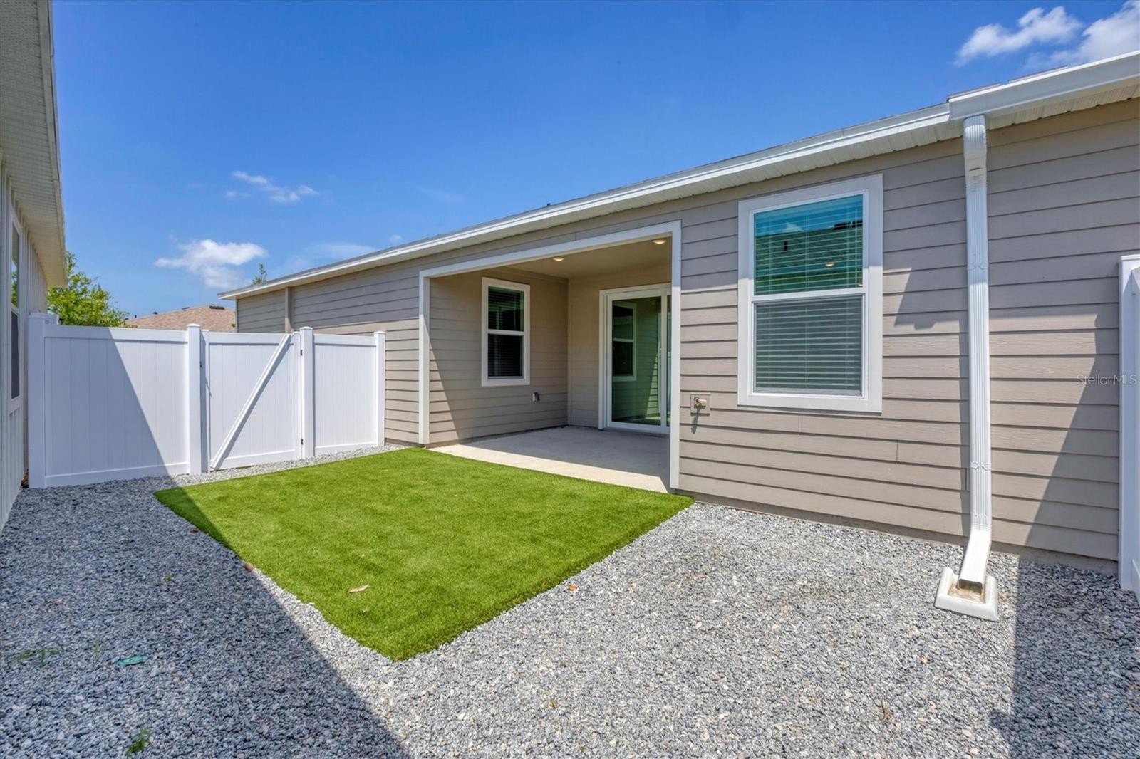 BB LIVING IN WELLEN PARK - Residential Lease