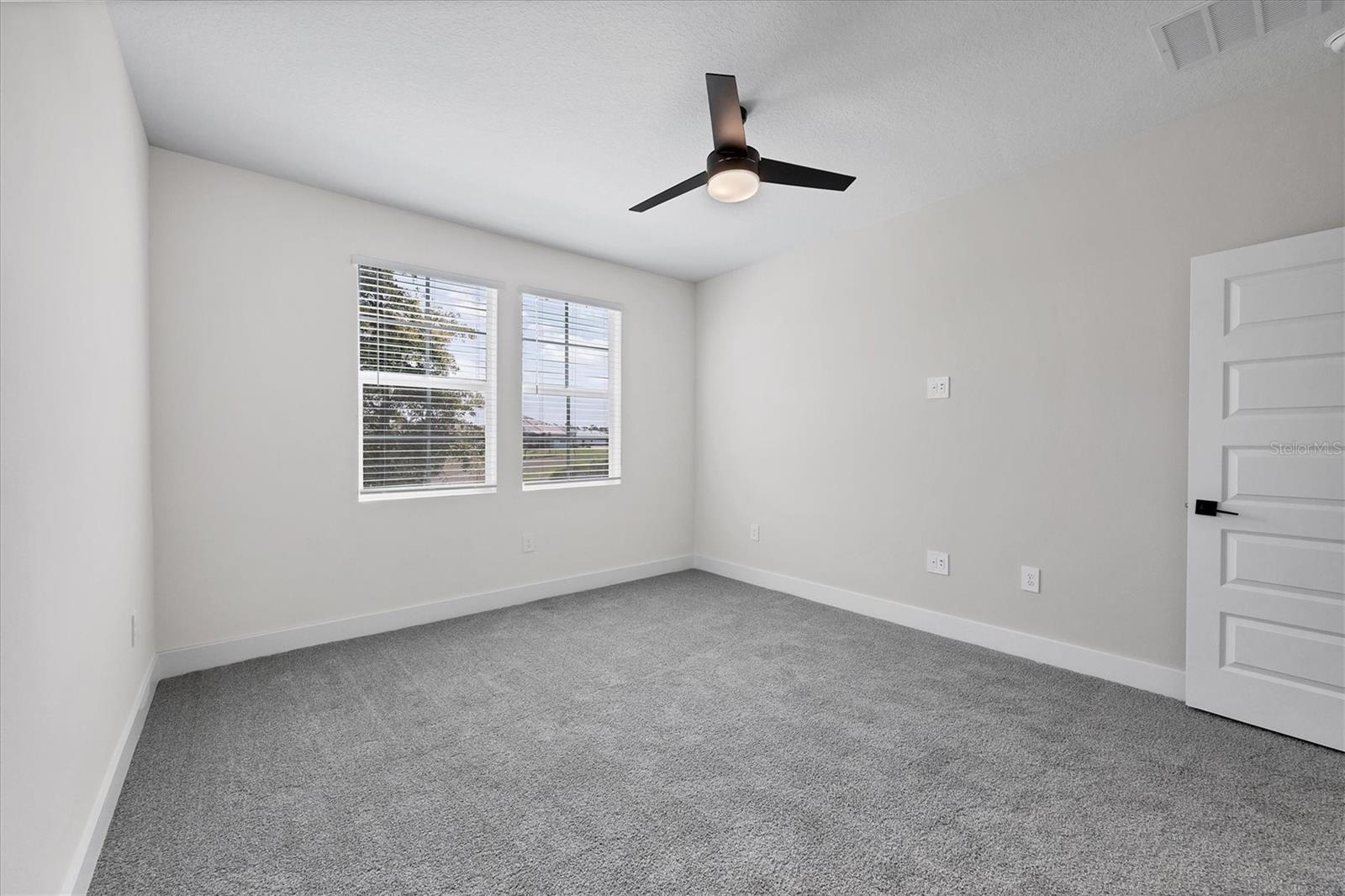 BB LIVING IN WELLEN PARK - Residential Lease