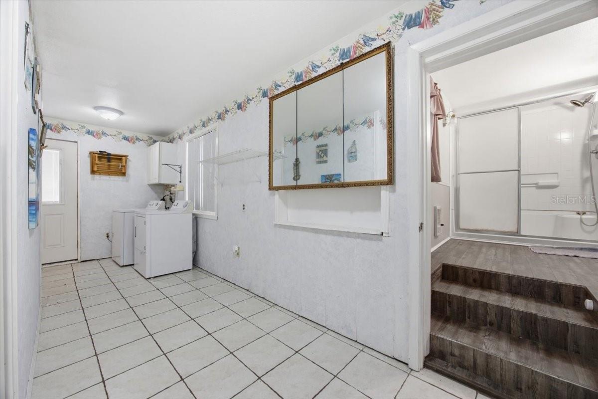 TIOTI BEACH ESTATES - Residential