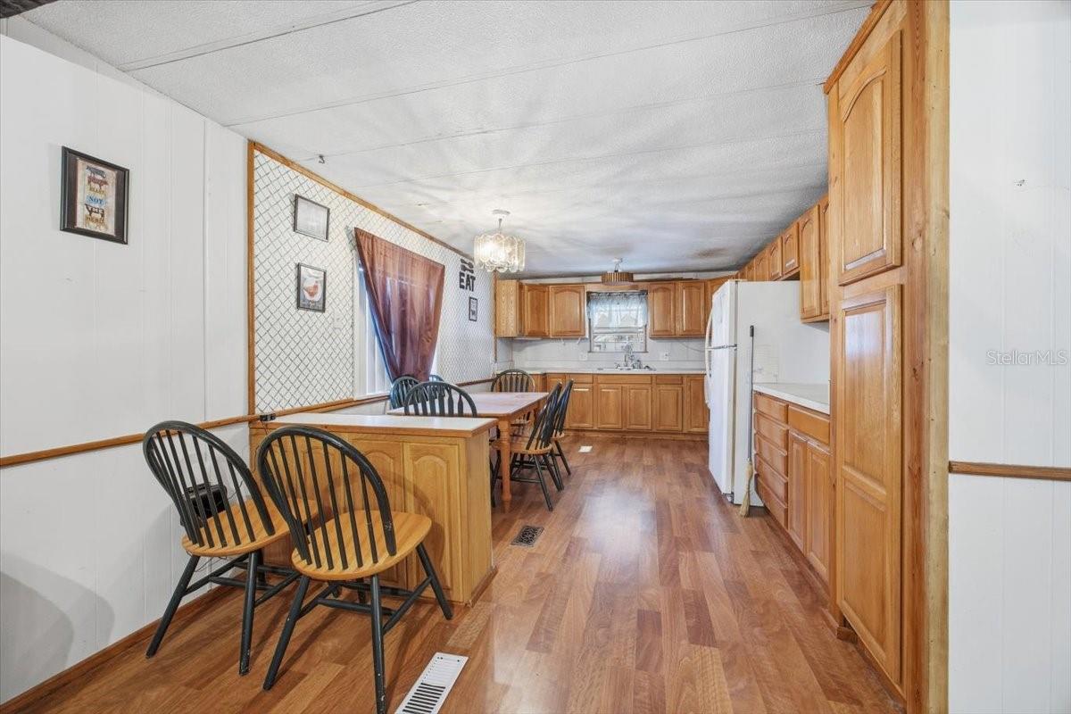 TIOTI BEACH ESTATES - Residential