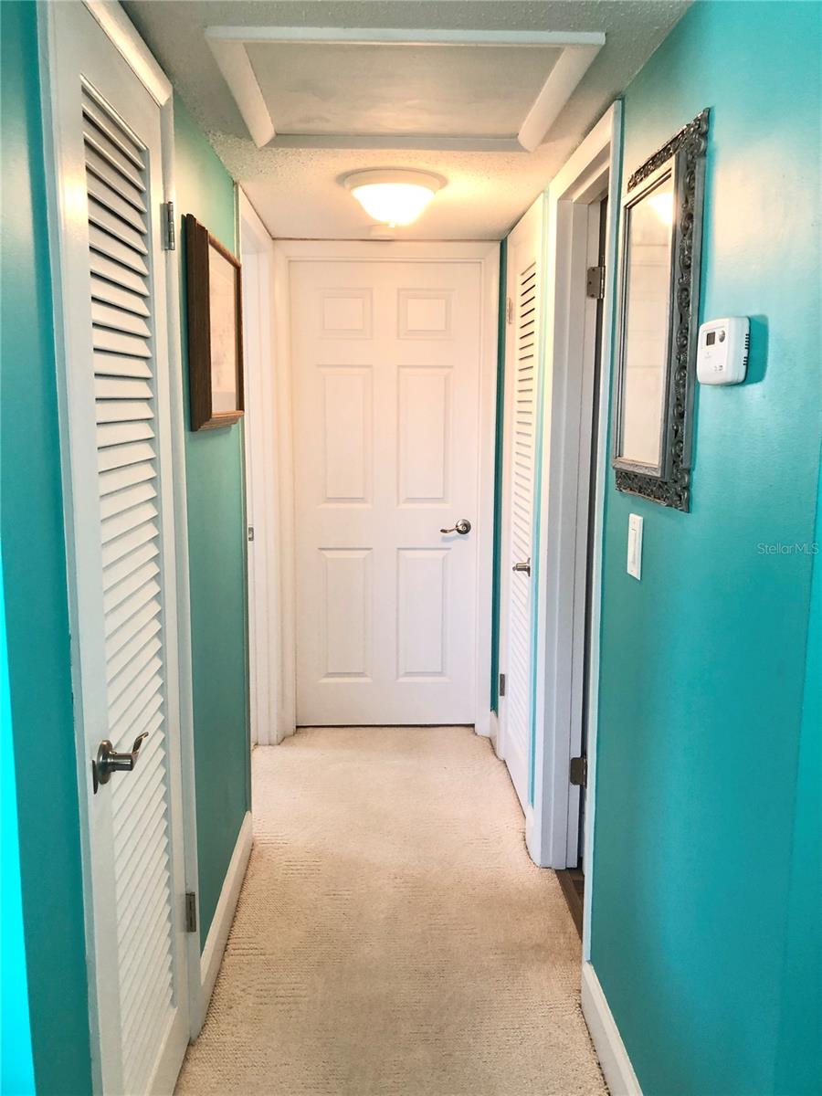 LAKELAND HARBOUR APTS - Residential