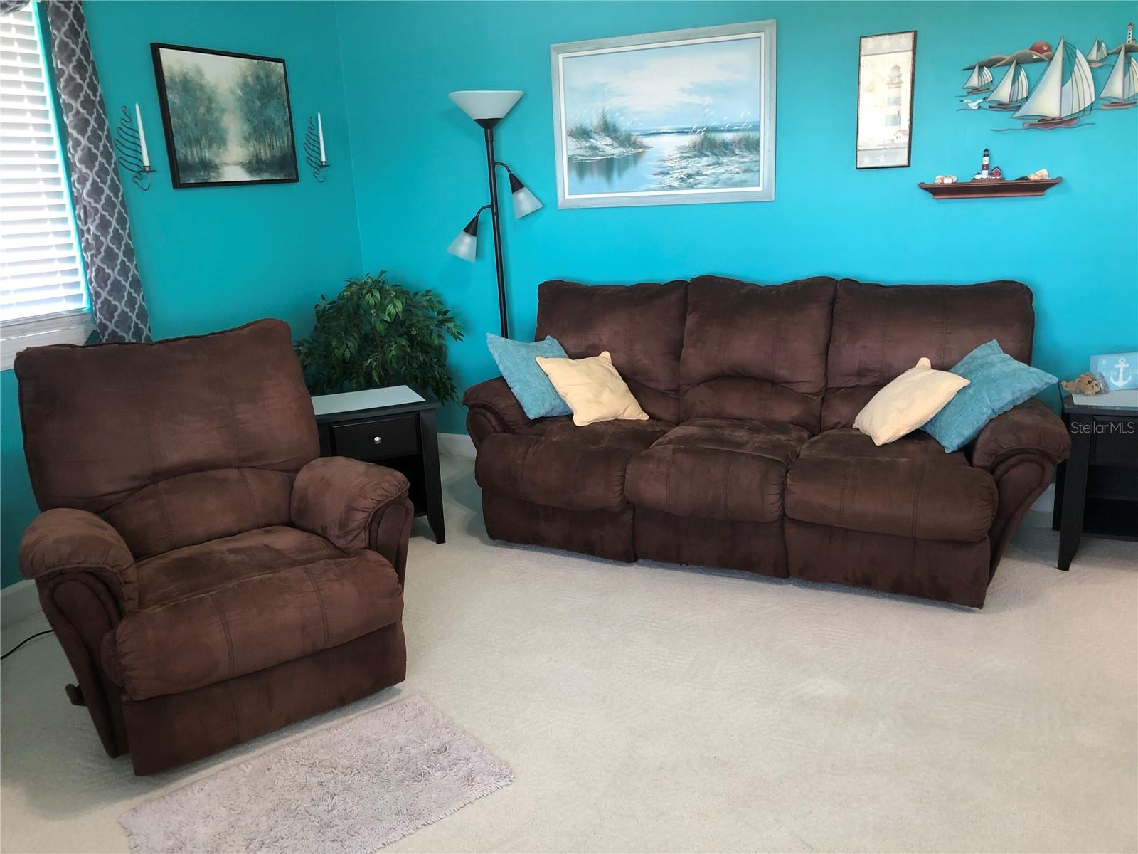 LAKELAND HARBOUR APTS - Residential