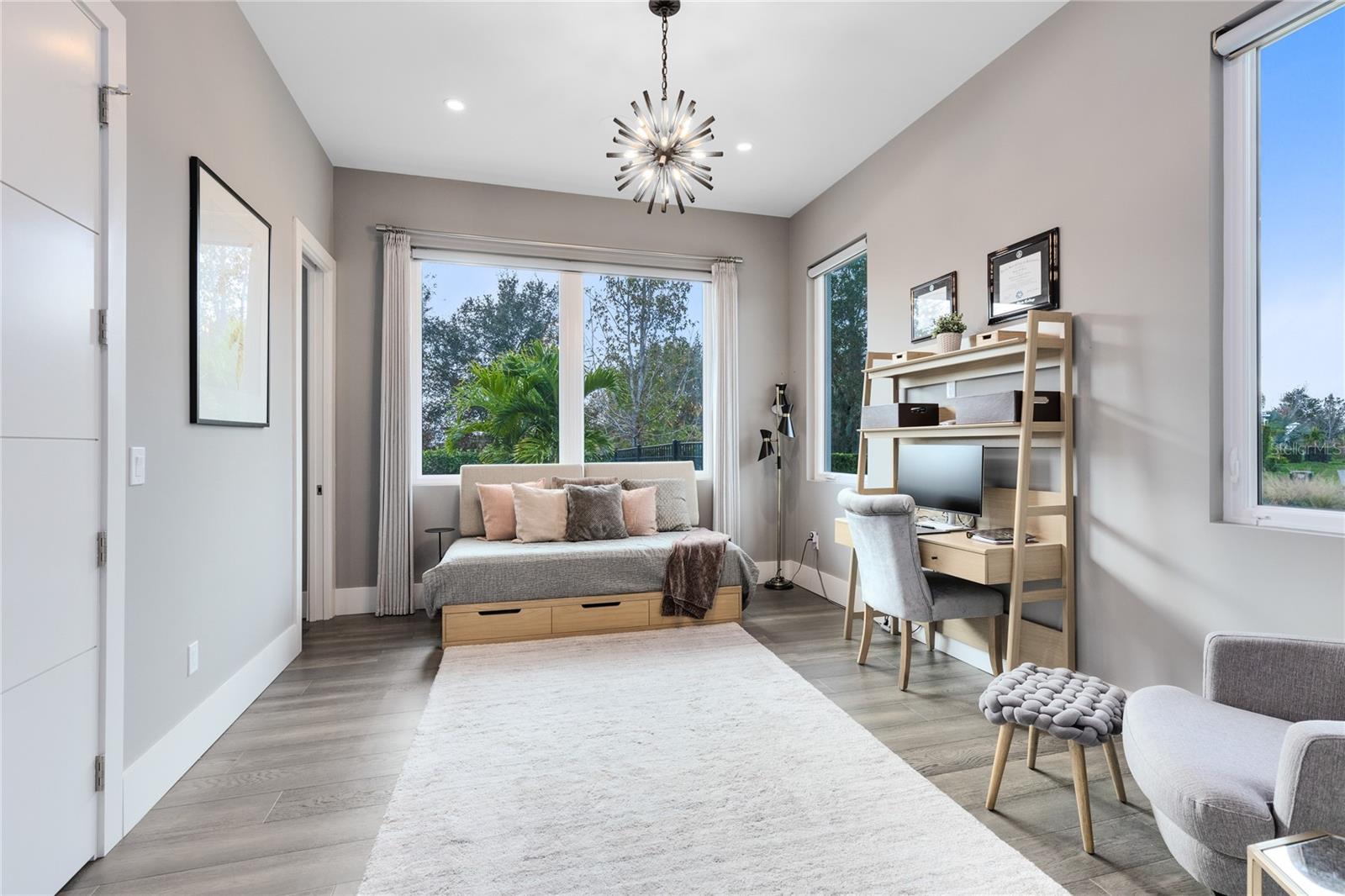 LAUREATE PARK - Residential