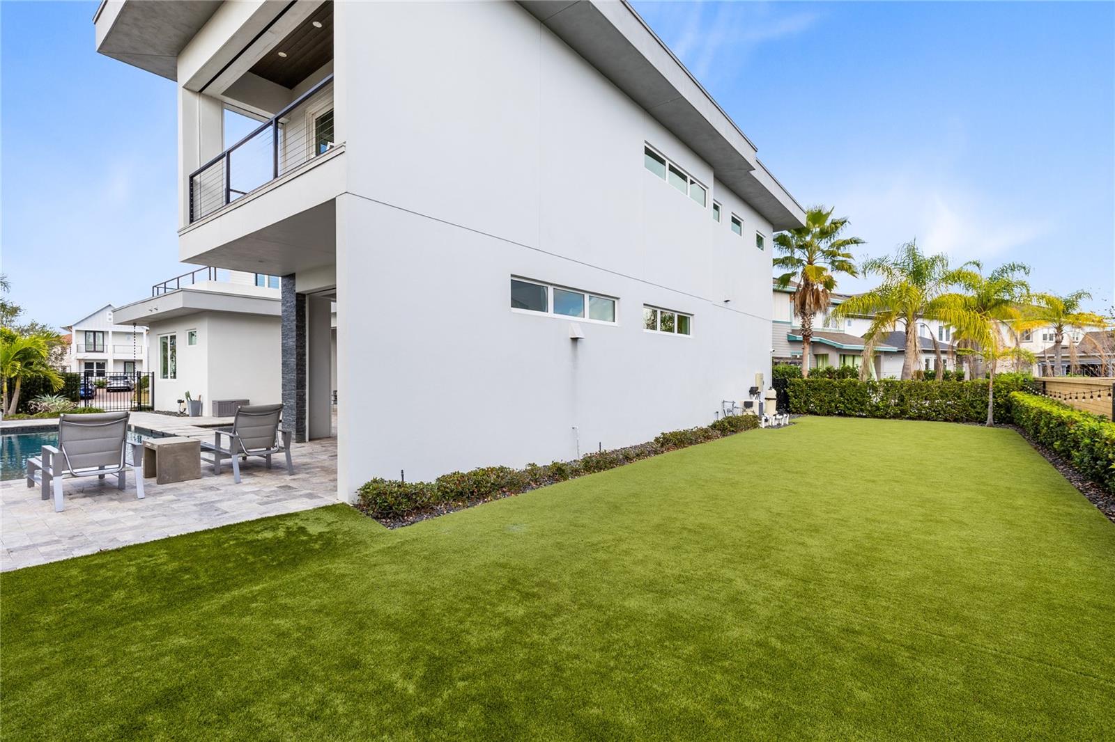 LAUREATE PARK - Residential