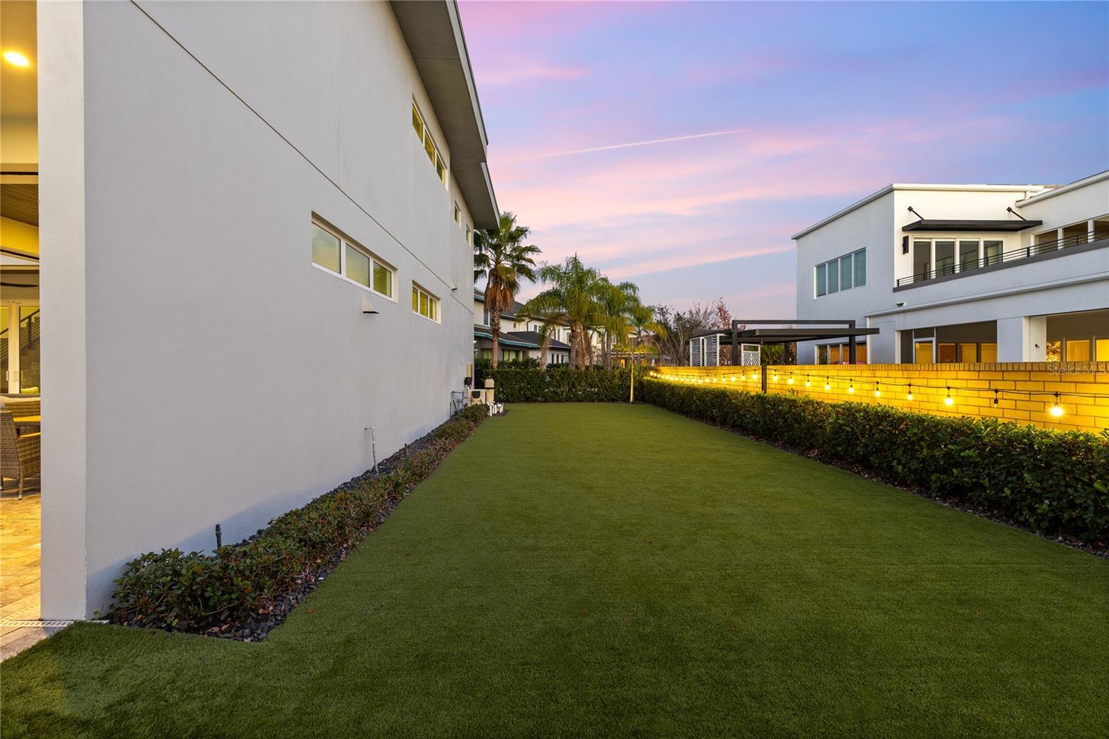 LAUREATE PARK - Residential