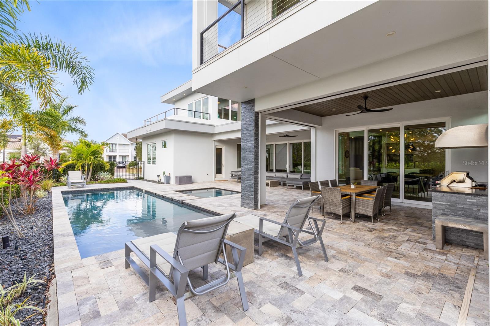 LAUREATE PARK - Residential