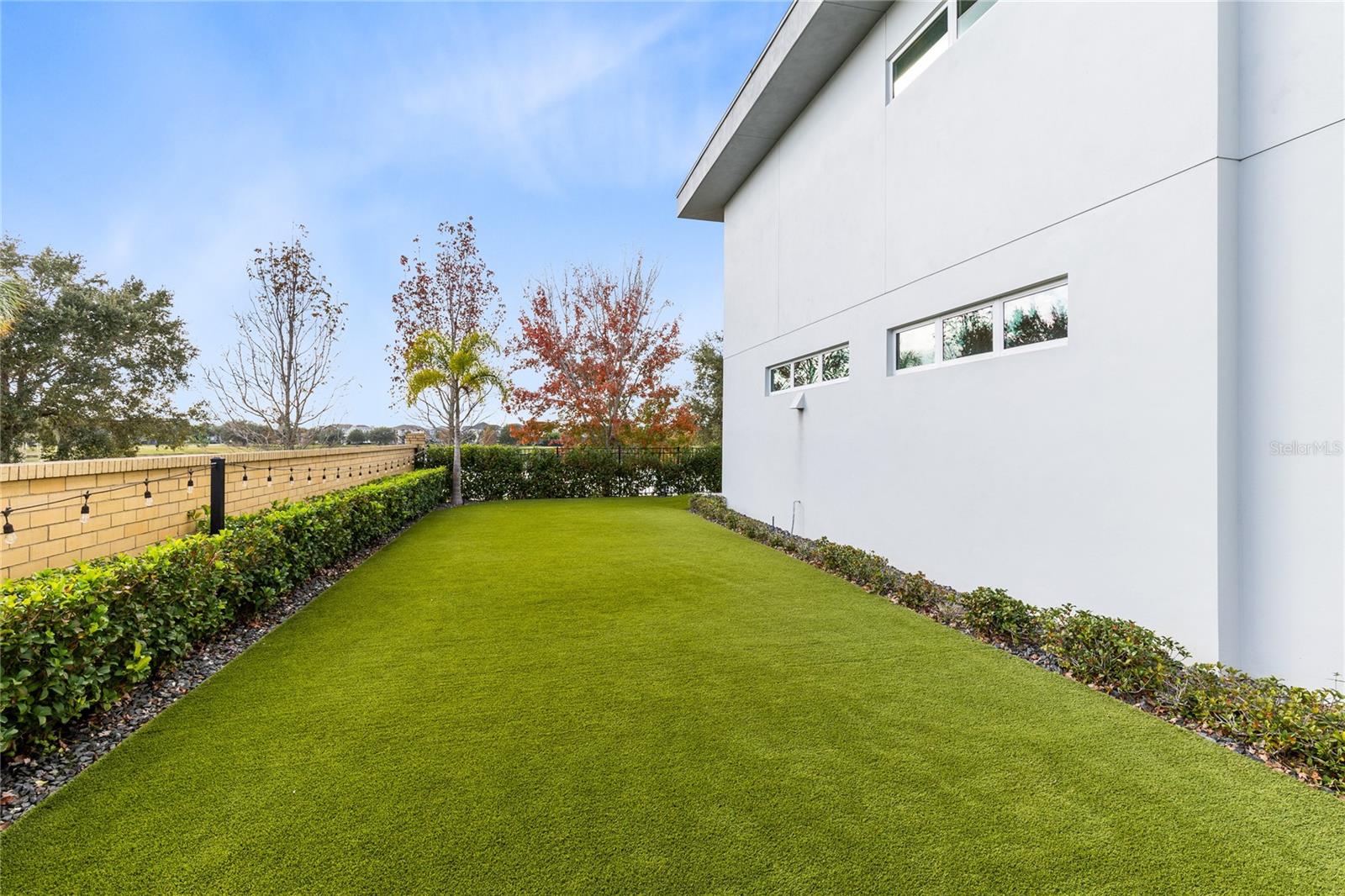 LAUREATE PARK - Residential