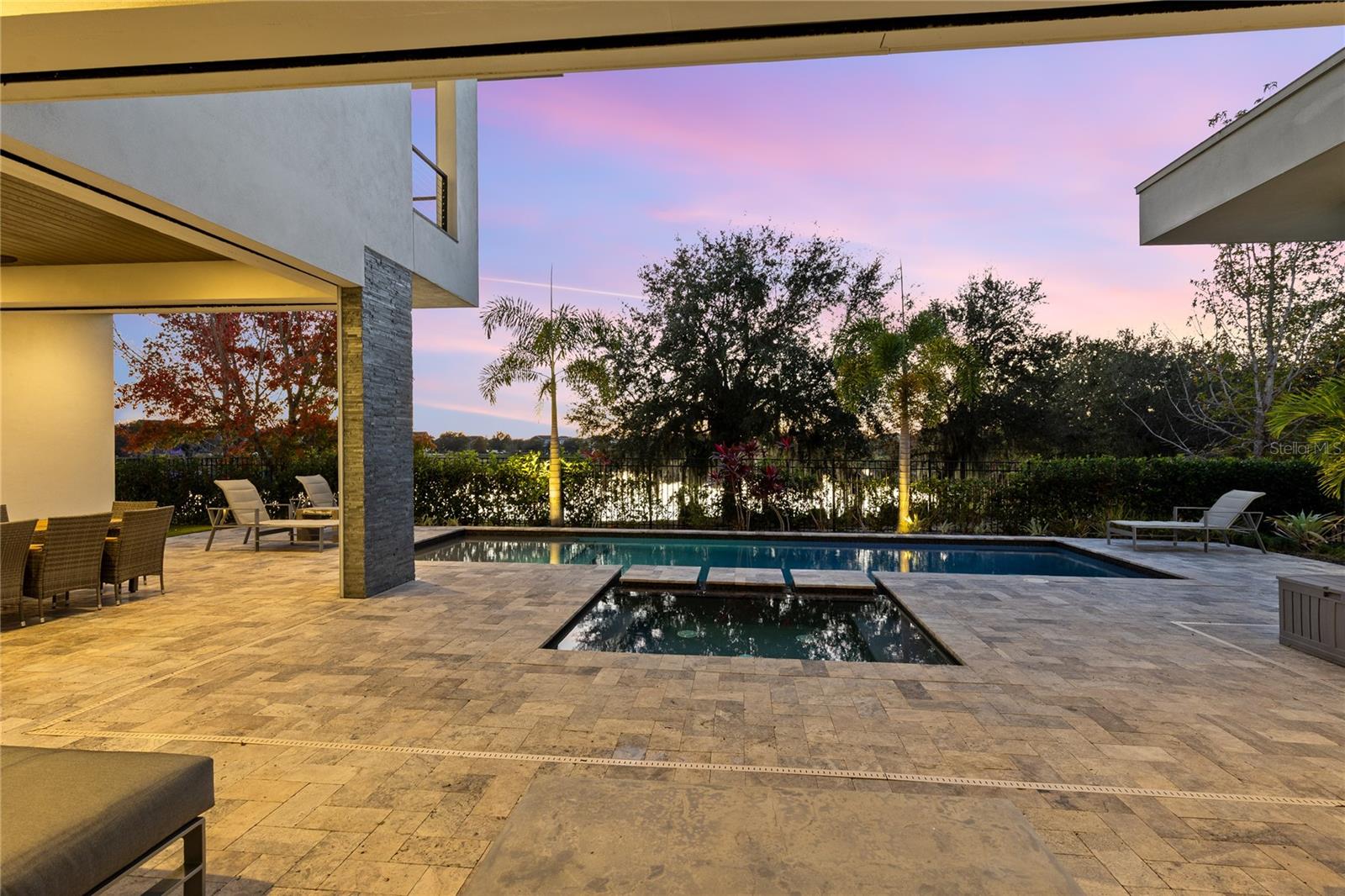 LAUREATE PARK - Residential