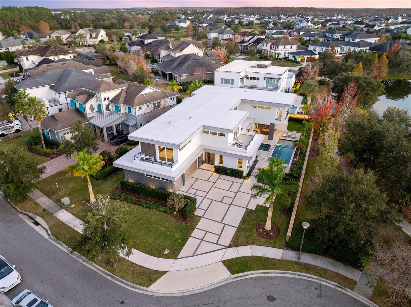 LAUREATE PARK - Residential