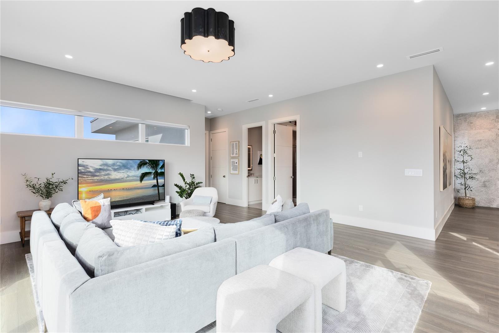 LAUREATE PARK - Residential