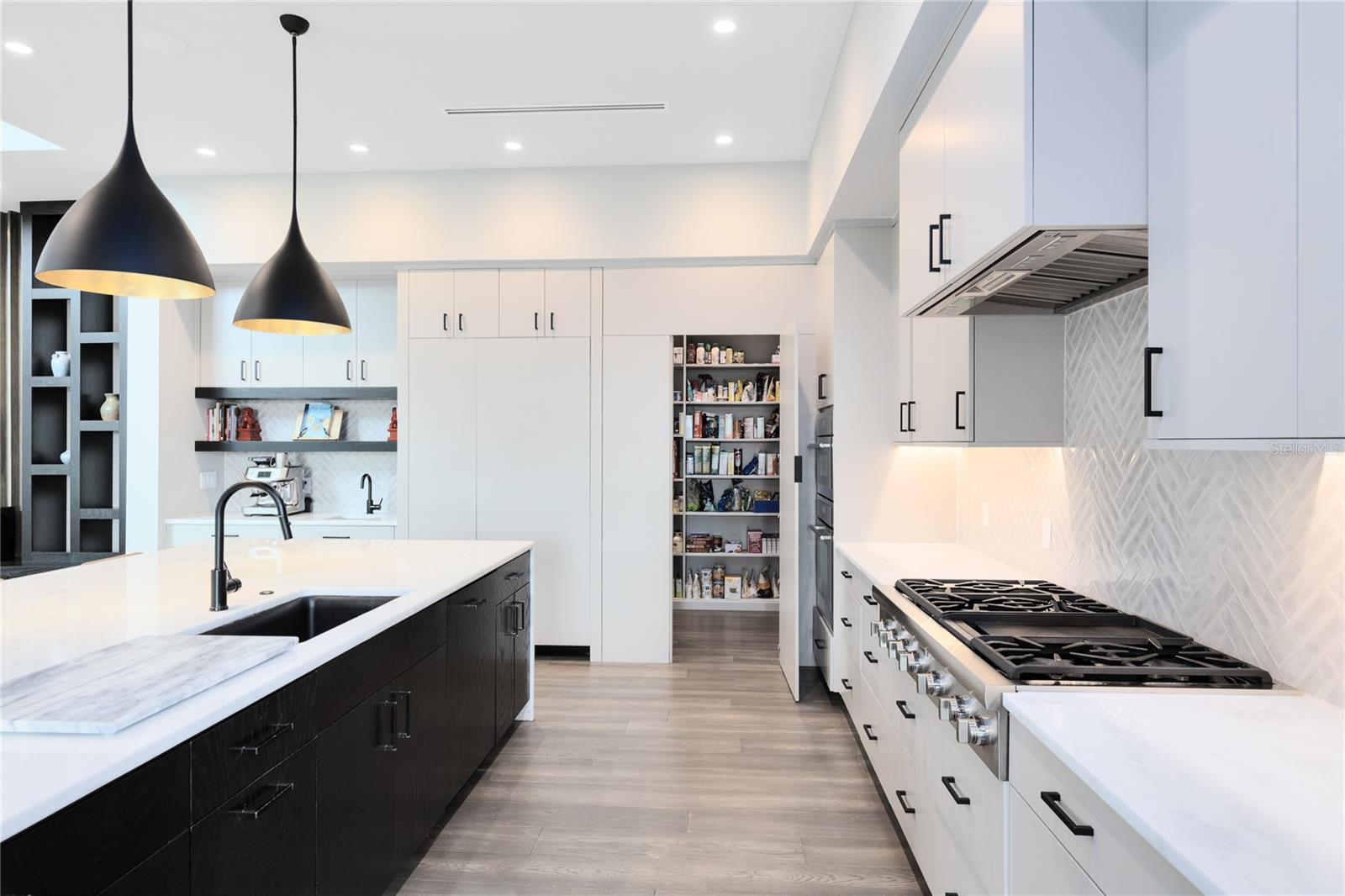 LAUREATE PARK - Residential