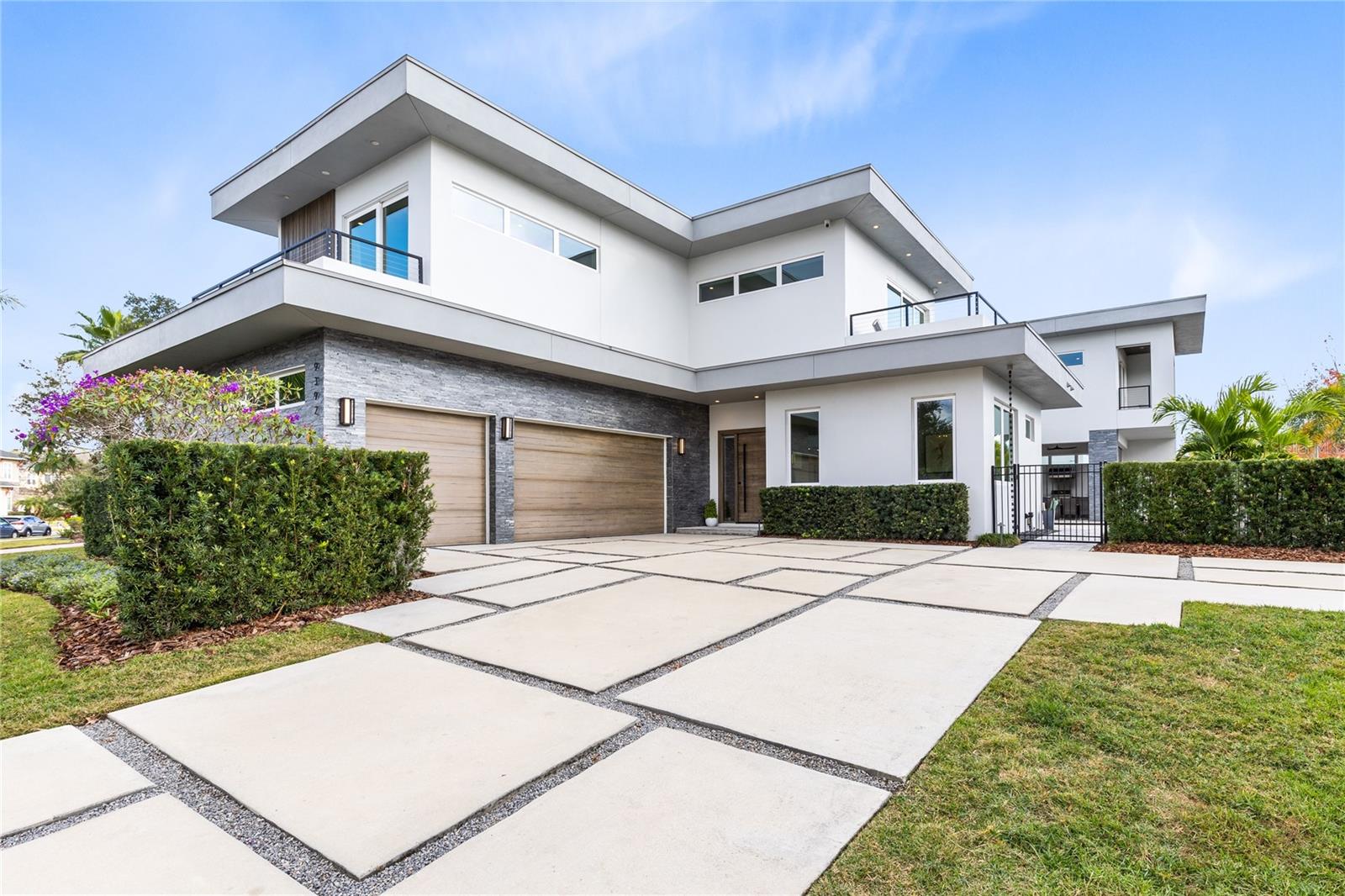 LAUREATE PARK - Residential