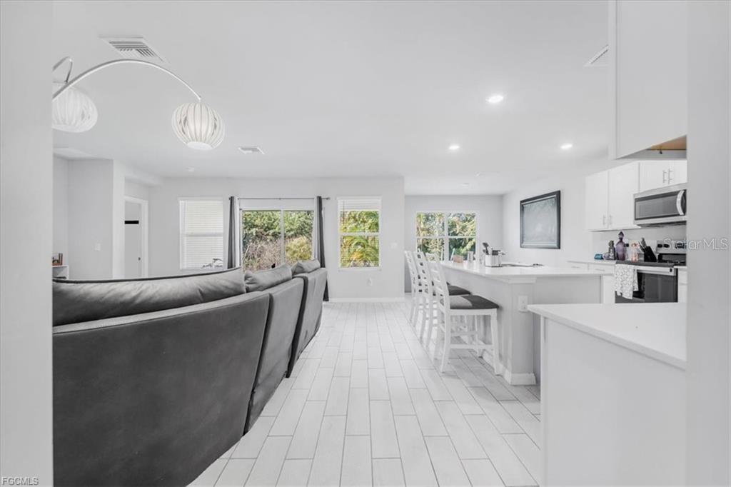 1216 NW 21ST PLACE