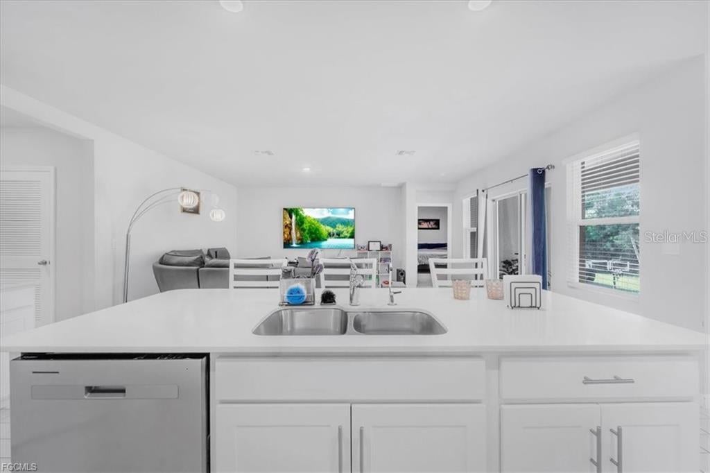 1216 NW 21ST PLACE