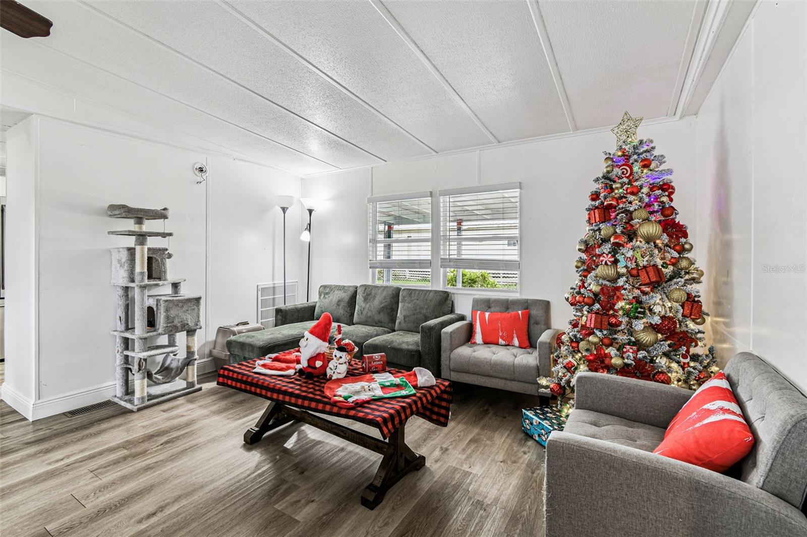 FORTUNA ACRES UNIT A - Residential