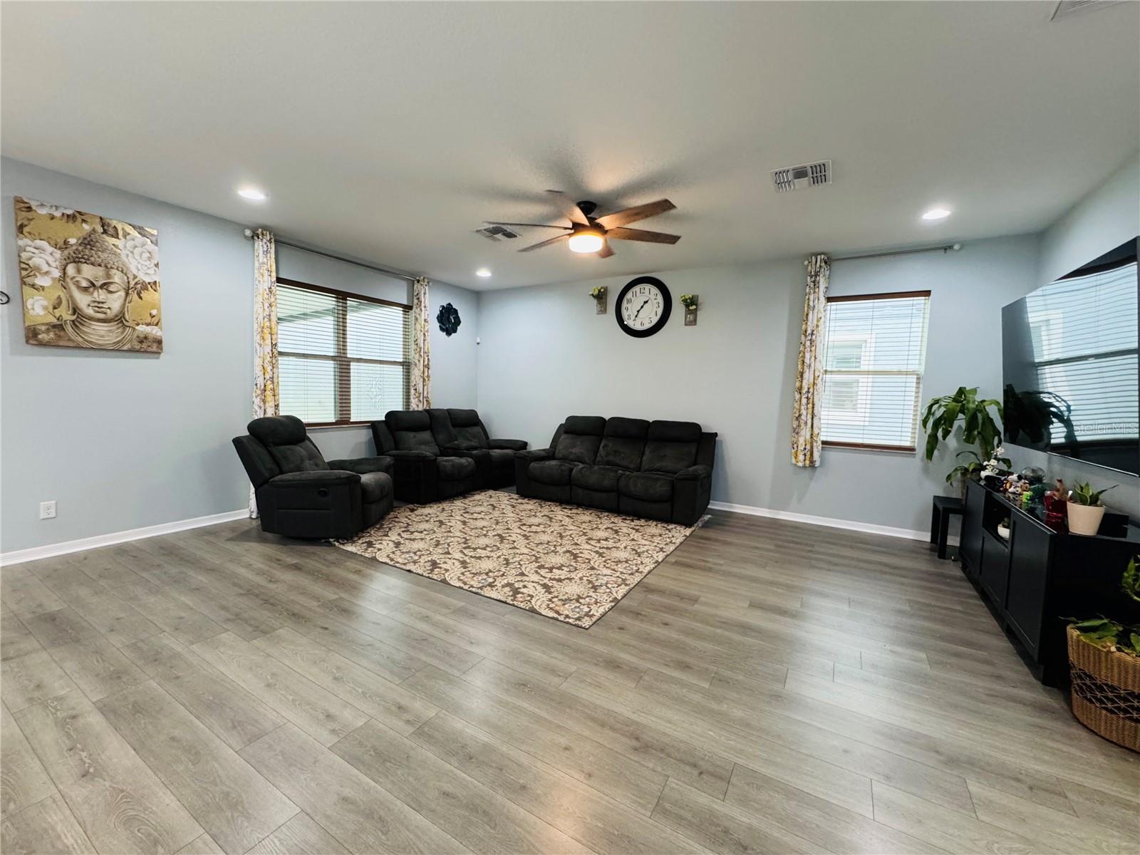 K-BAR RANCH - Residential