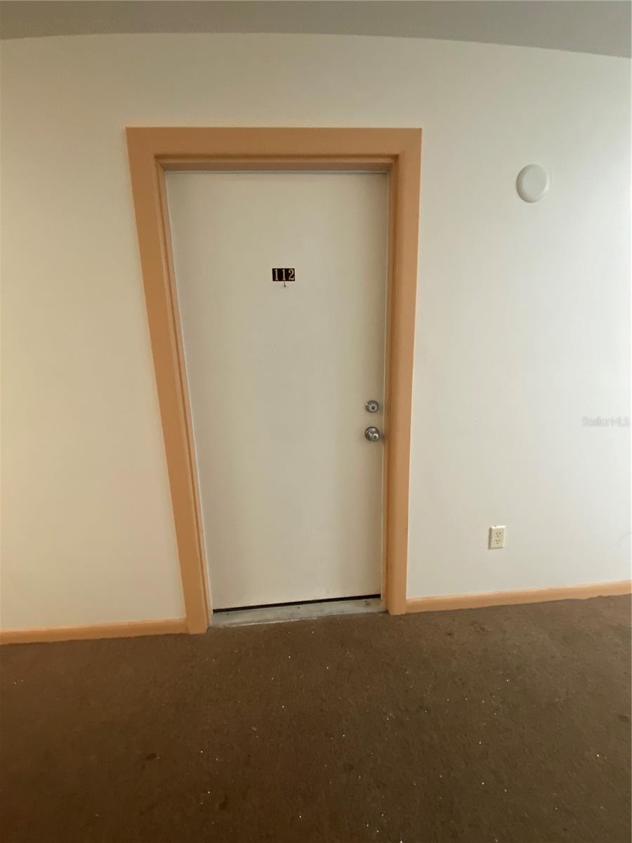 TOWN&COUNTRY MANOR CONDO - Residential Lease