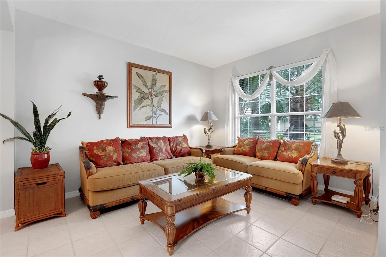 8646 LA ISLA DRIVE