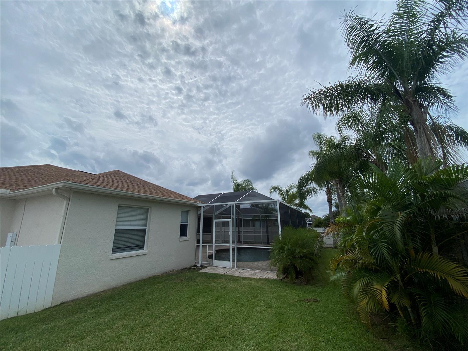 THOUSAND OAKS PH 02-5 - Residential