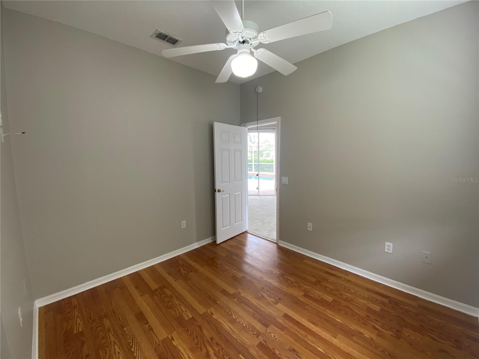 THOUSAND OAKS PH 02-5 - Residential