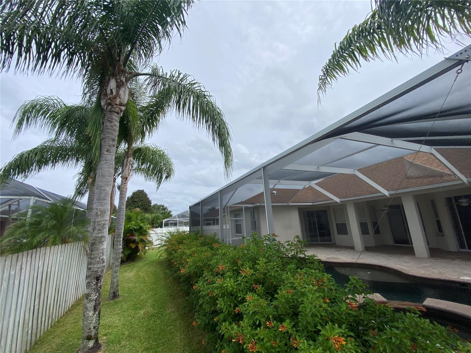 THOUSAND OAKS PH 02-5 - Residential